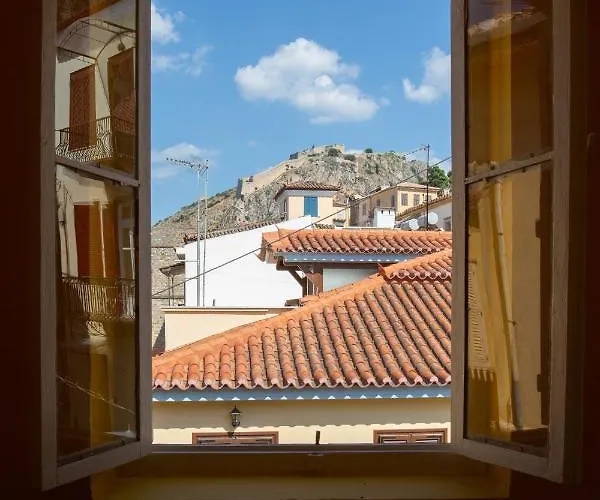Mora Valisi Villa