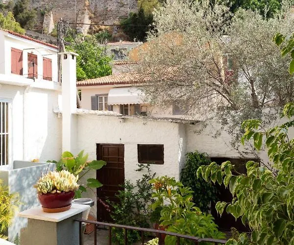 Mora Valisi Villa *