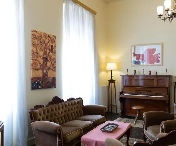 Mora Valisi Villa Nauplion