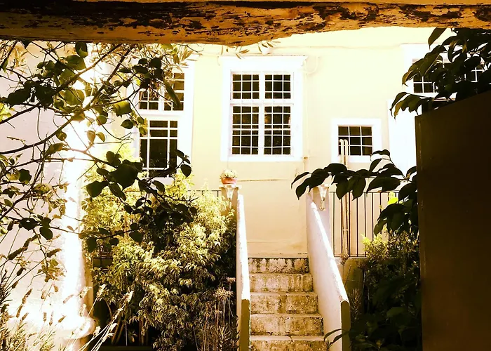 Mora Valisi Villa