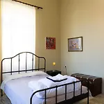 Mora Valisi Vila *