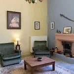 Mora Valisi Vila