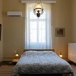 Mora Valisi Nafplio
