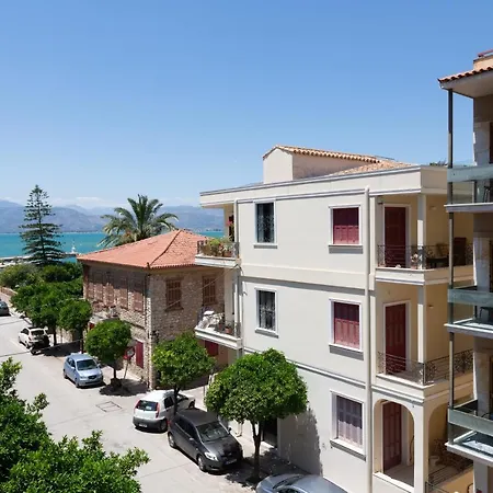 Mora Valisi * Nafplio
