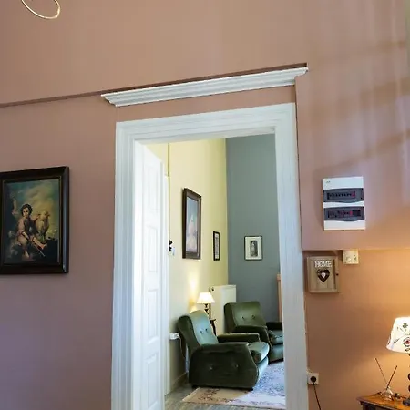 Mora Valisi Ναύπλιο