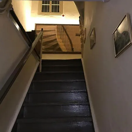 Mora Valisi Nafplio