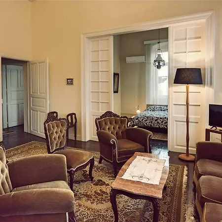 Mora Valisi * Ναύπλιο