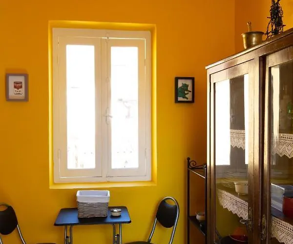 Mora Valisi * Nafplion